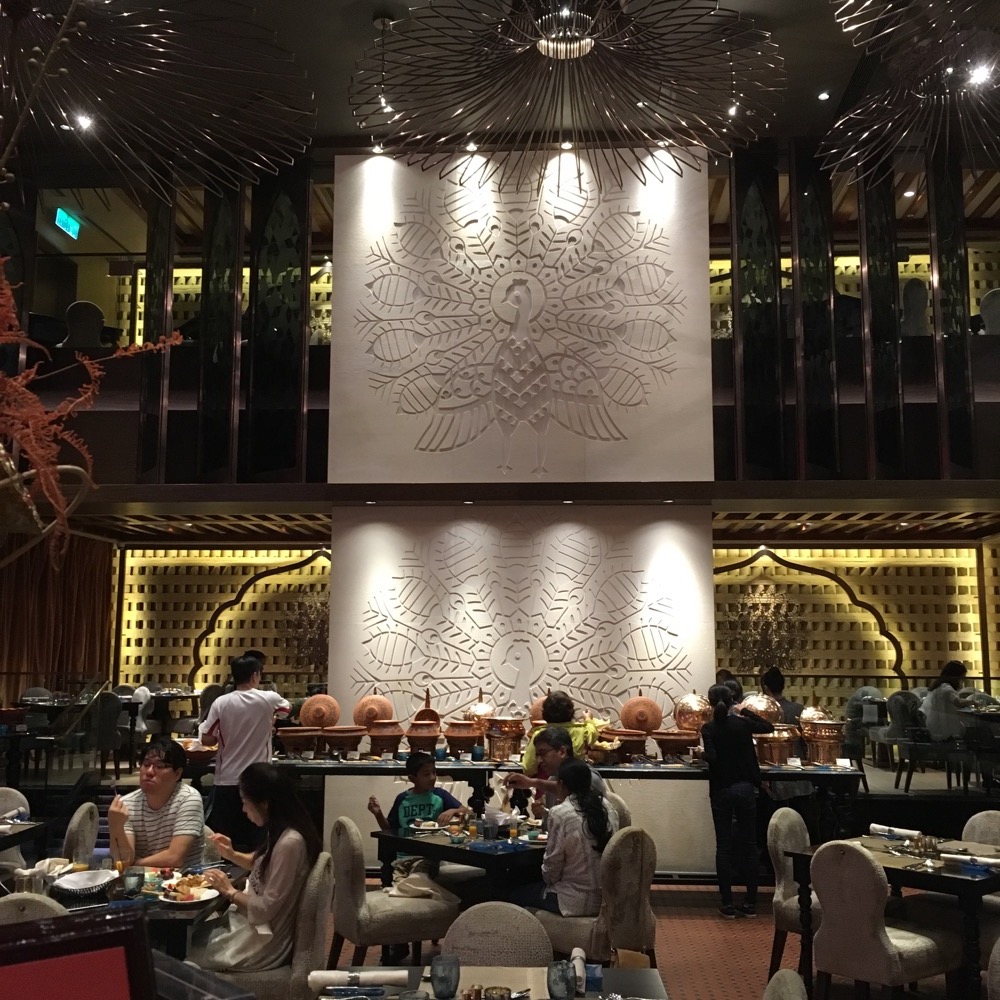 π²π΄ Lunch in Macao
